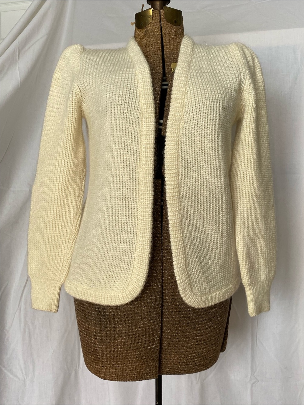 Gorgeous Italian Vintage Wool Cream Open-Front Cardigan